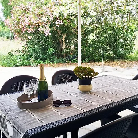 Azzurra Appartement *
